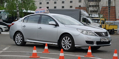 Renault Latitude K319MK197