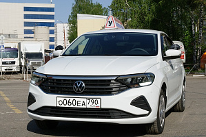 Volkswagen Polo O060EA790
