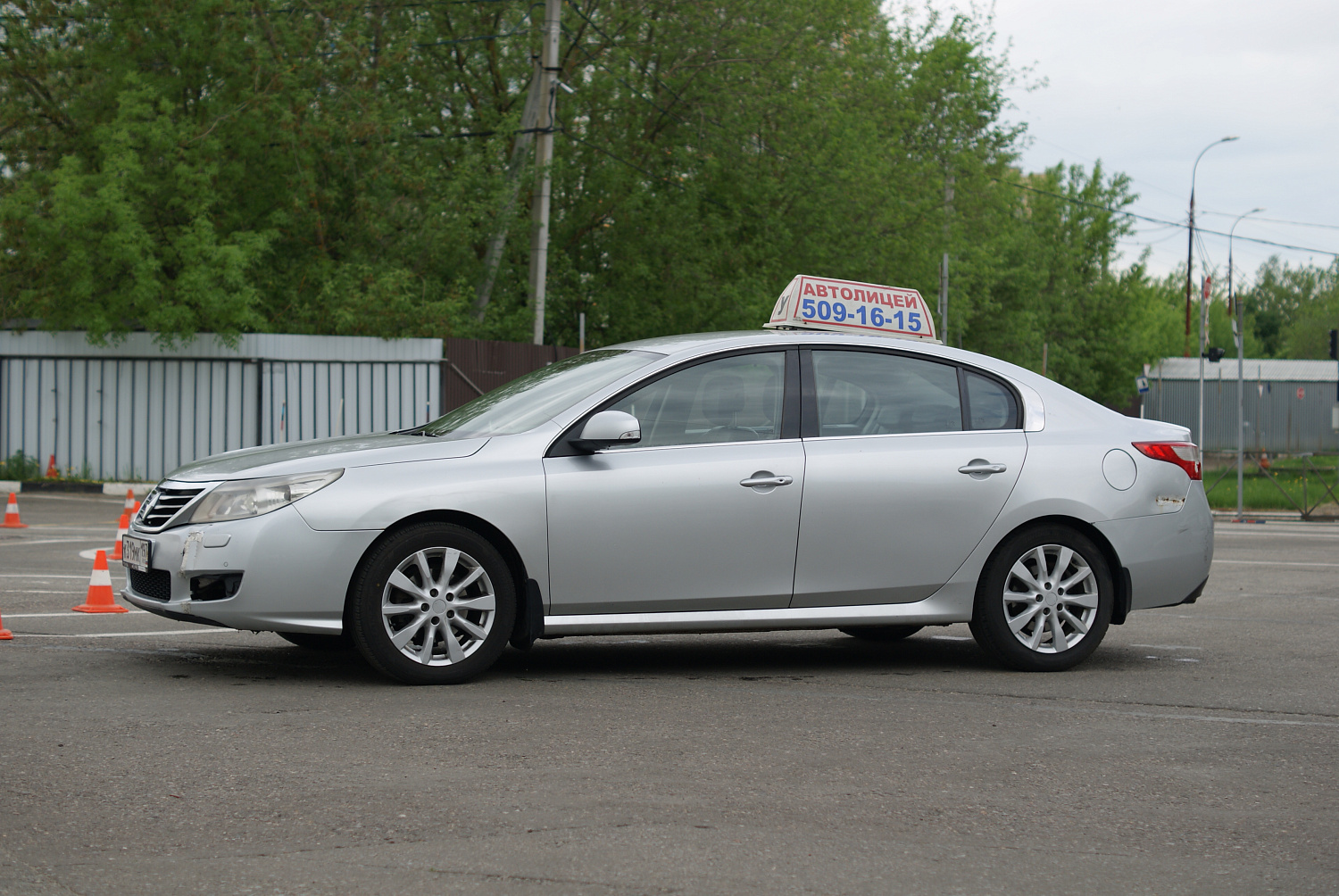Renault Latitude K319MK197