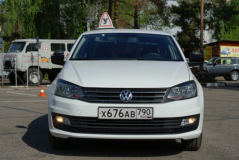 Volkswagen Polo X676AB790